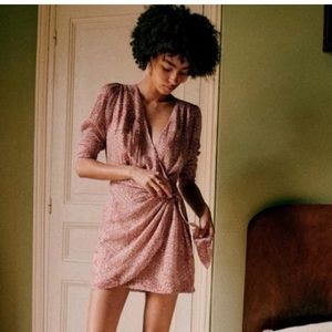 Sezane Robe Noemia dress in Imprime Mosaique. Floral red sezane dress